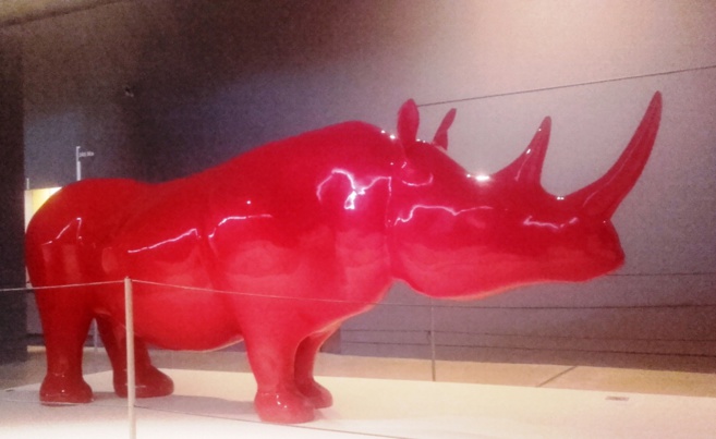 Au musée de Quinson, un visiteur inattendu Au musée de Quinson, un visiteur inattendu