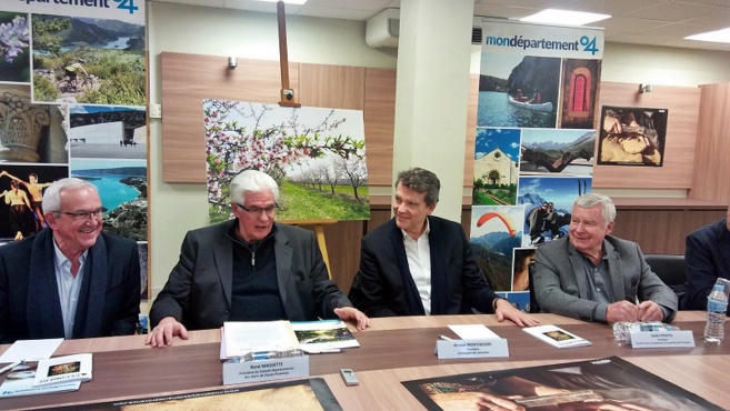 Arnaud Montebourg : une chance pour l’amande de Haute-Provence Arnaud Montebourg : une chance pour l’amande de Haute-Provence