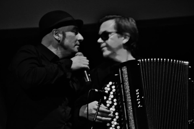 Le Sourire au pied de l'échelle (d'aprés l'oeuvre de Henry Miller) Le Sourire au pied de l'échelle (d'aprés l'oeuvre de Henry Miller)