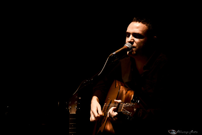 M.DEWIS - auteur, compositeur interprète de Chansons Folk Pop M.DEWIS - auteur, compositeur interprète de Chansons Folk Pop