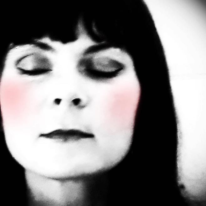 Chronique by James/ Mina Sang-Single : Mystère magnifique Chronique by James/ Mina Sang-Single : Mystère magnifique