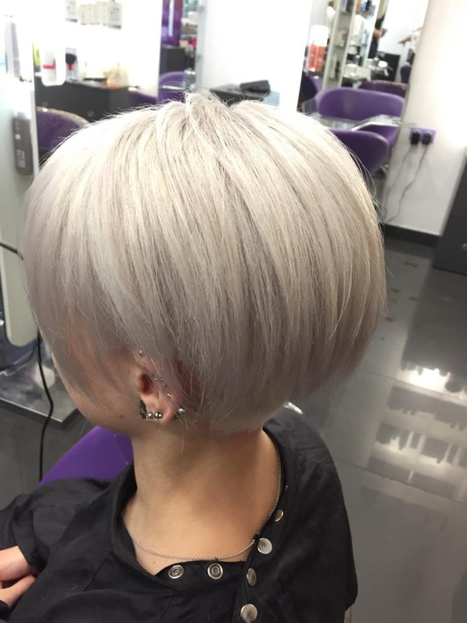 Les coiffeurs très inquiets à l'approche de la réouverture de leurs salons Les coiffeurs très inquiets à l'approche de la réouverture de leurs salons