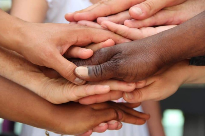 Un groupe de copines sur facebook pour partager Un groupe de copines sur facebook pour partager