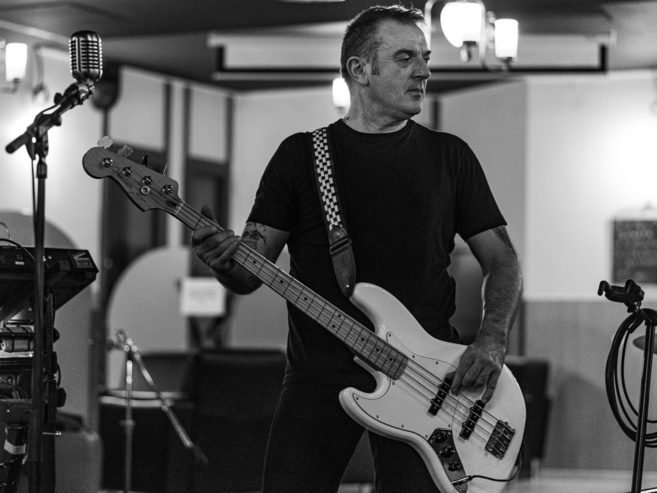 Acte Elementaire , le groupe local en interview.... Libre Acte Elementaire , le groupe local en interview.... Libre