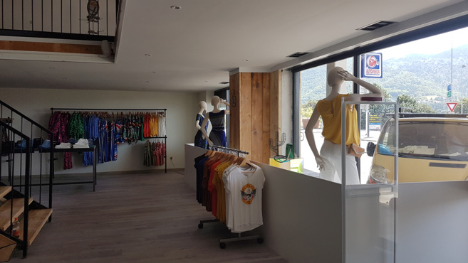 Si Belle une nouvelle boutique de prêt à porter féminin à Digne les bains Si Belle une nouvelle boutique de prêt à porter féminin à Digne les bains