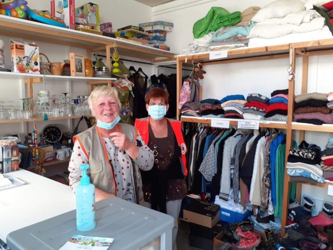 Découvrez la vesti-boutique de la croix rouge Découvrez la vesti-boutique de la croix rouge