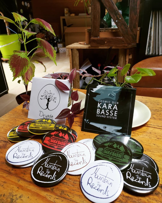 Mountain top station avec le Kara'Basse sound system ! Mountain top station avec le Kara'Basse sound system !