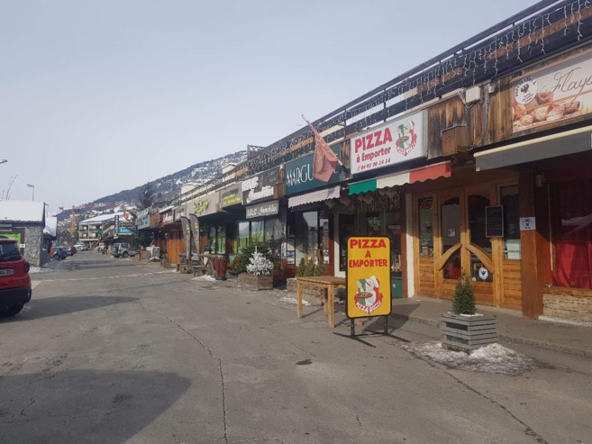 Les associations de commerçants de Serre Chevalier et de Briançon appellent ce samedi 9 janvier à une opération symbolique ! Les associations de commerçants de Serre Chevalier et de Briançon appellent ce samedi 9 janvier à une opération symbolique !