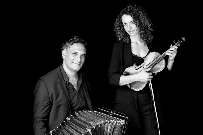 Un concert inédit bandonéon et violon par le duo Condello-Villena Un concert inédit bandonéon et violon par le duo Condello-Villena
