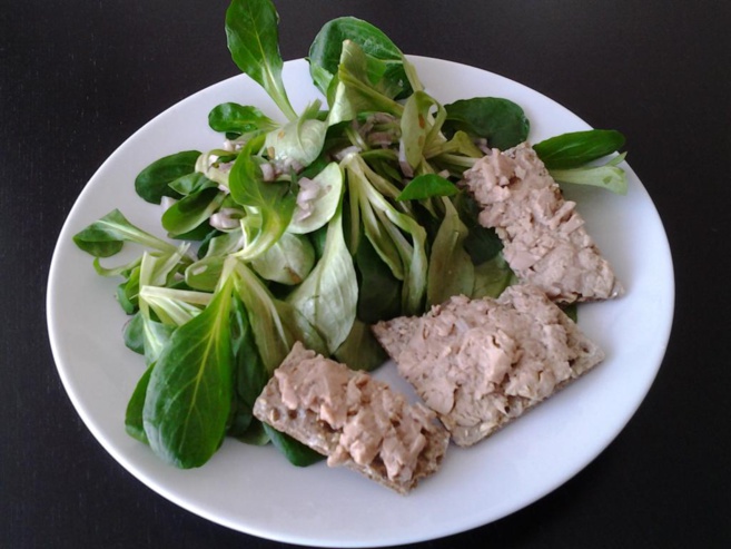 Zoom sur les 10 aliments indispensables a la santé docteur Caro et vincent Zoom sur les 10 aliments indispensables a la santé docteur Caro et vincent