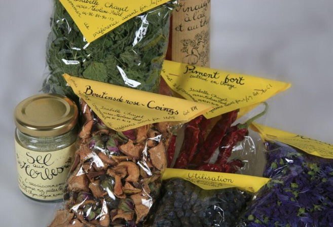 Des produits cosmétiques authentiques et naturels c'est possible ! Des produits cosmétiques authentiques et naturels c'est possible !