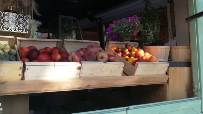 Mémé Dans Les Orties, Une épicerie ambulante à votre service ! Mémé Dans Les Orties, Une épicerie ambulante à votre service !