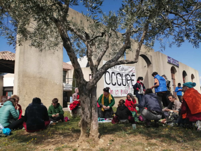 Dans le 04, le centre culturel Simone Signoret est occupé ! Dans le 04, le centre culturel Simone Signoret est occupé !