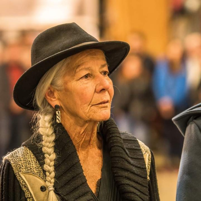 Claire Bouchet s'exprime sur l'avenir des classes découvertes et les voyages scolaires Claire Bouchet s'exprime sur l'avenir des classes découvertes et les voyages scolaires