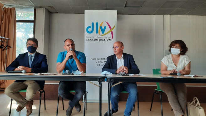 Lundi 7 juin avait lieu la conférence de presse présentant le projet de la première foire agricole de l'agglomération à Manosque Lundi 7 juin avait lieu la conférence de presse présentant le projet de la première foire agricole de l'agglomération à Manosque