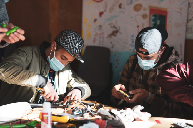 Atelier pour faire les batteries portatives Atelier pour faire les batteries portatives