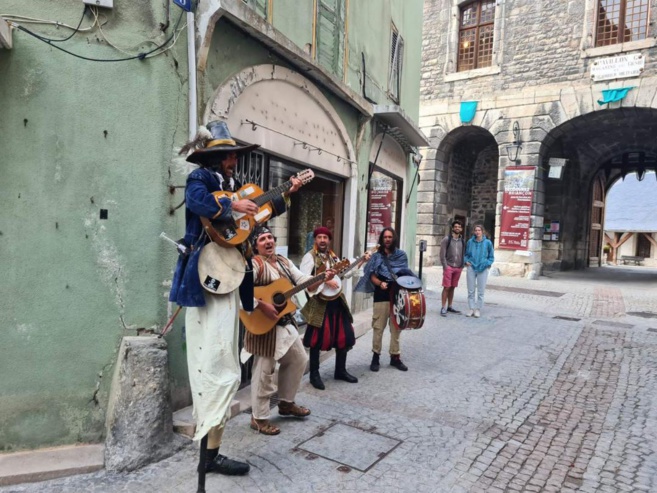 “Les nocturnes” : la bonne idée pour soutenir les commerces de proximité cet été ! “Les nocturnes” : la bonne idée pour soutenir les commerces de proximité cet été !