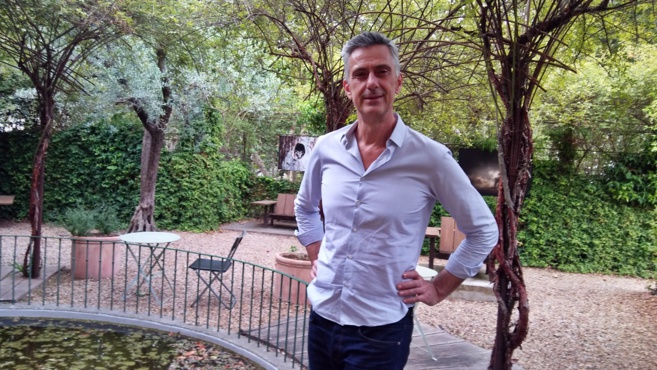 Bas les masques, haut les livres Bas les masques, haut les livres