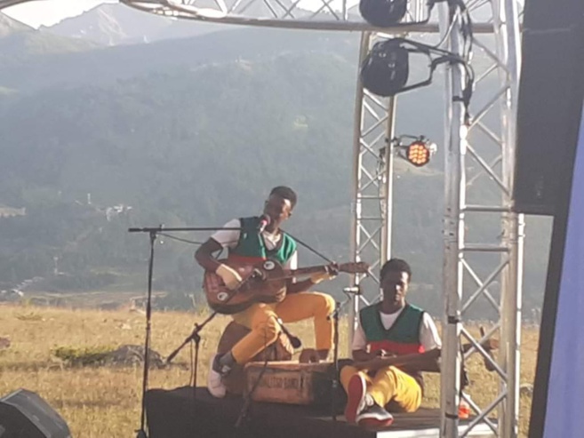 Un Concert panoramique au magnifique plateau du Tronchet Un Concert panoramique au magnifique plateau du Tronchet