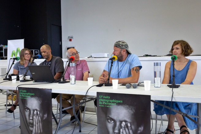 L’émission photo-radio en direct des Nuits de Pierrevert L’émission photo-radio en direct des Nuits de Pierrevert