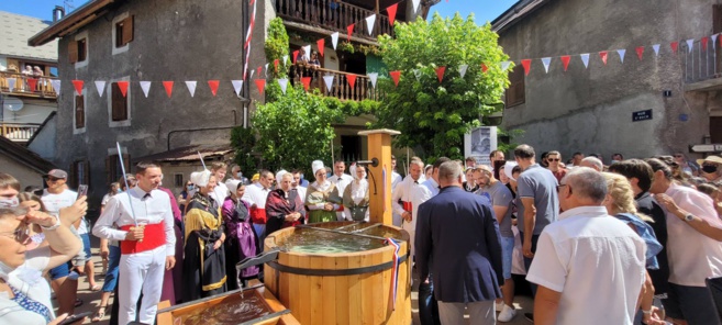 La danse d'épées traditionnelle du Baccu Ber maintenue cette année ! La danse d'épées traditionnelle du Baccu Ber maintenue cette année !