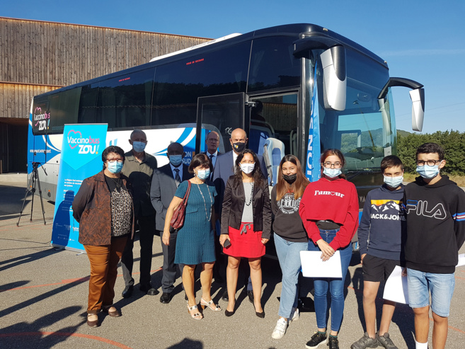 A Carmejane, des lycéens de 16 et 17 ans ont bénéficié d'une injection grace au vaccinobus A Carmejane, des lycéens de 16 et 17 ans ont bénéficié d'une injection grace au vaccinobus