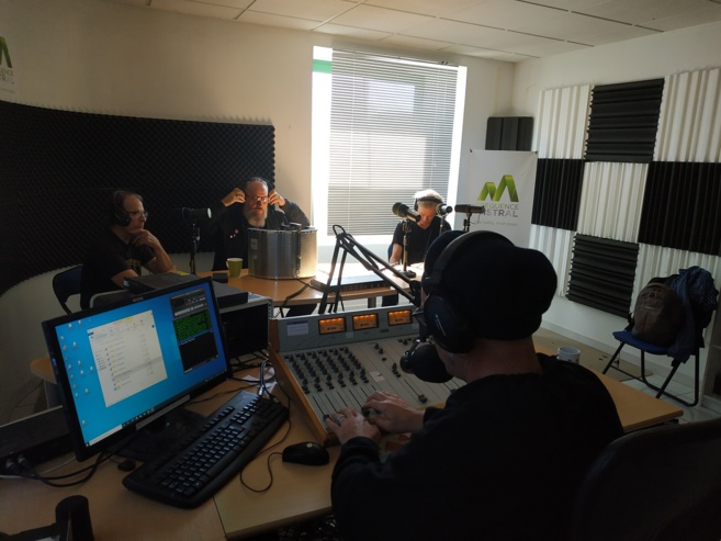 Portrait de groupe : Bru Vintage Machine Portrait de groupe : Bru Vintage Machine