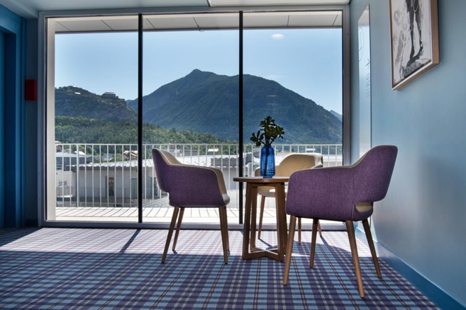 L'auteure, Claire Musiol propose des ateliers séniors aux Aiglons Blancs à Briançon L'auteure, Claire Musiol propose des ateliers séniors aux Aiglons Blancs à Briançon