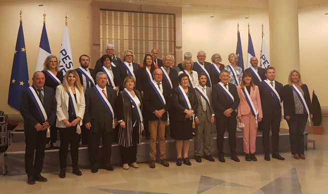 Des écharpes et des projets importants pour le 04 Des écharpes et des projets importants pour le 04