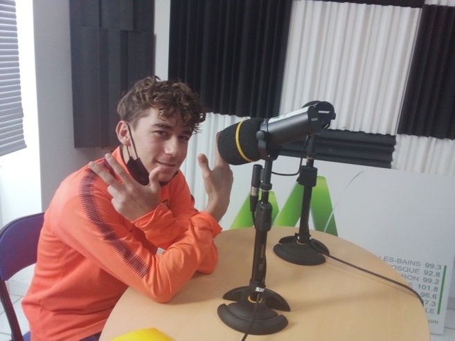 Un titre présenté par Louis Un titre présenté par Louis