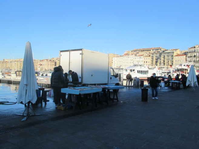 Le marché aux poissons du Vieux Port Le marché aux poissons du Vieux Port