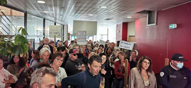 Manifestation à Digne contre le pass vaccinal Manifestation à Digne contre le pass vaccinal