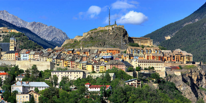 Un point sur l'actualité à Briançon sur l'immigration avec Marc Chatain Un point sur l'actualité à Briançon sur l'immigration avec Marc Chatain
