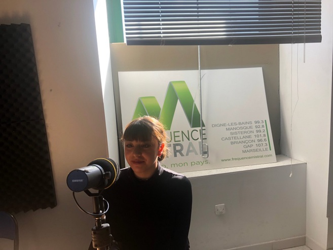 Portrait d'artiste : Camelya Alunno danseuse et chorégraphe Portrait d'artiste : Camelya Alunno danseuse et chorégraphe