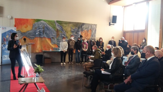 Jeunesse et vie associative pour une ministre à Manosque Jeunesse et vie associative pour une ministre à Manosque