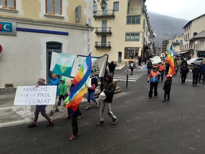 Une marche pour le climat et la paix à Briançon Une marche pour le climat et la paix à Briançon