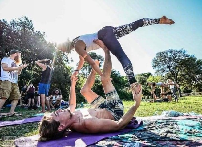 Un festival d'acroyoga prochainement à Guillestre Un festival d'acroyoga prochainement à Guillestre