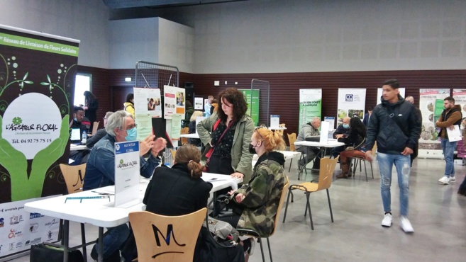 Forum Pôle Emploi à Manosque : Un record d’affluence ! Forum Pôle Emploi à Manosque : Un record d’affluence !