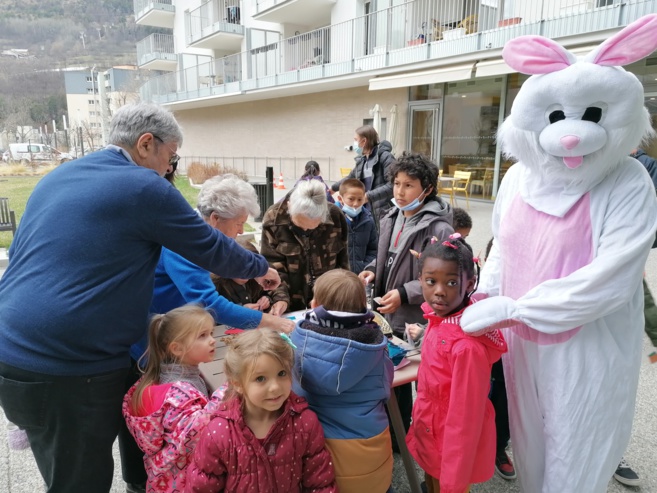 De belles initiatives intergénérationnelles en résidences Domitys pour Pâques ! De belles initiatives intergénérationnelles en résidences Domitys pour Pâques !