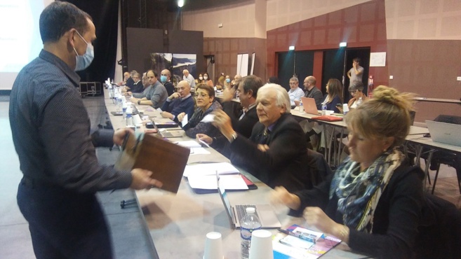 DLV Agglo vote son budget 2022 dans une ambiance délétère ! DLV Agglo vote son budget 2022 dans une ambiance délétère !