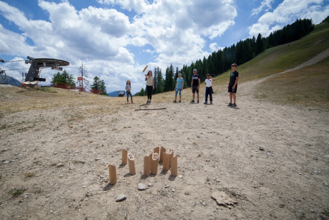 UNE JOURNÉE FESTIVE POUR SOUTENIR LA RECHERCHE SUR LA SCLÉROSE EN PLAQUES UNE JOURNÉE FESTIVE POUR SOUTENIR LA RECHERCHE SUR LA SCLÉROSE EN PLAQUES