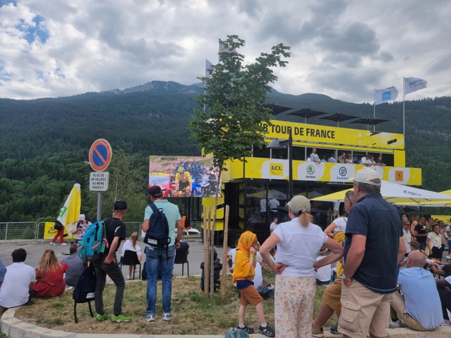 Immersion au cœur de l'organisation du Tour de France Immersion au cœur de l'organisation du Tour de France
