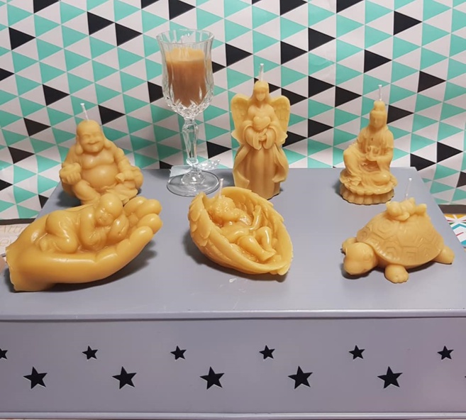 A la rencontre de Laure ndiouck , artisan cirier A la rencontre de Laure ndiouck , artisan cirier