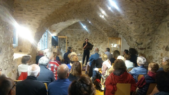 Hommage : Emmanuelle Lambert salue Jacques Mény à Manosque Hommage : Emmanuelle Lambert salue Jacques Mény à Manosque