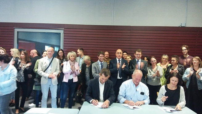 Les professionnels de santé réunis dans une structure locale Les professionnels de santé réunis dans une structure locale