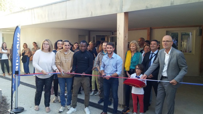 Pôle petite enfance de Manosque « Dessine-moi un… avenir ! » Pôle petite enfance de Manosque « Dessine-moi un… avenir ! »