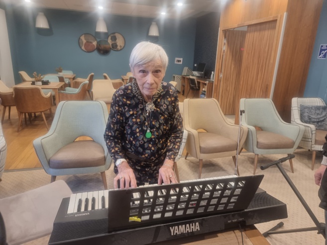 Parlons d'actualité à la résidence sénior Domitys Parlons d'actualité à la résidence sénior Domitys