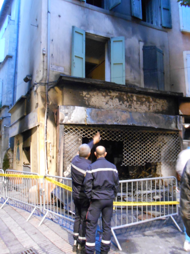 Un incendie a ravagé un établissement de restauration à Manosque cette nuit Un incendie a ravagé un établissement de restauration à Manosque cette nuit