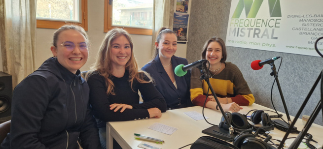 Manon, Lilou, Alexandra et Louise Manon, Lilou, Alexandra et Louise