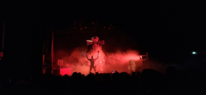 Cowboy ou indien, rire et émotion sur les liens fraternels ! Cowboy ou indien, rire et émotion sur les liens fraternels !